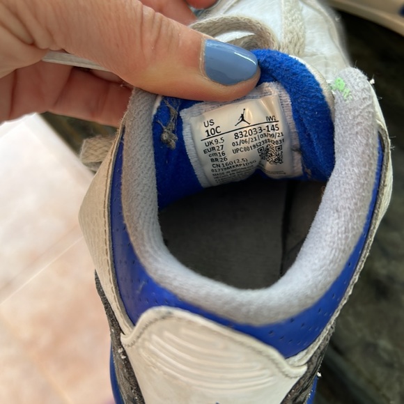 Toddler Jordan size 10C - Picture 5 of 5